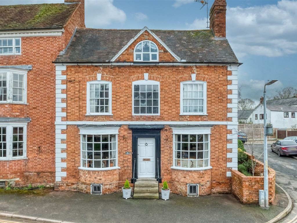 5 bed semidetached house for sale in High Street, Feckenham, Redditch