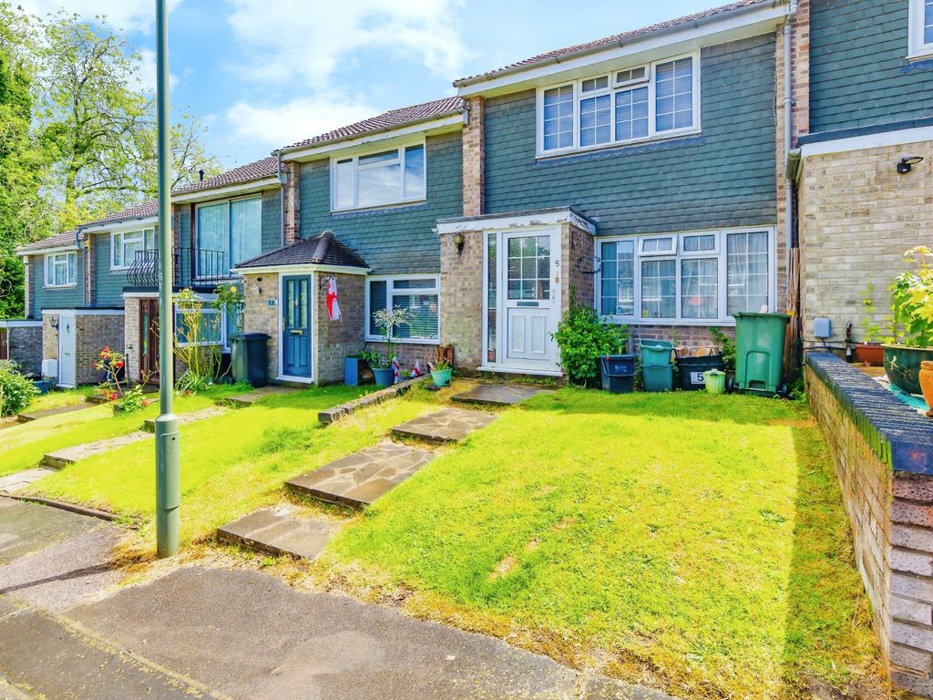 2 bed terraced house for sale in Wakely Close, Biggin Hill, Westerham