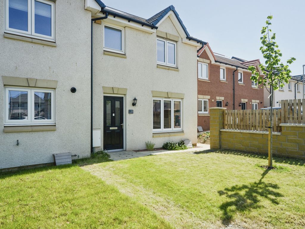 3 bed semidetached house for sale in Harvester Road, Wallyford