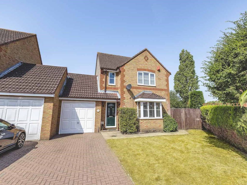 Martindale, Iver Heath SL0  