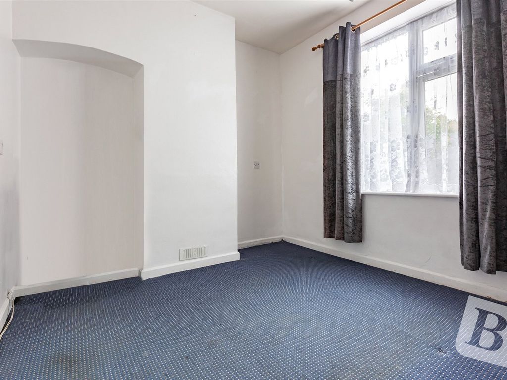 1 bed for sale in Wood Lane, Dagenham RM8, £200,000 Zoopla