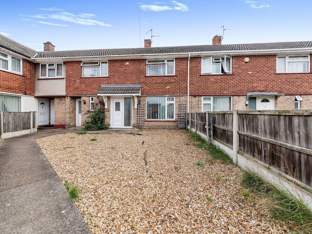 3 bed terraced house for sale in Moulton Crescent, Balderton, Newark