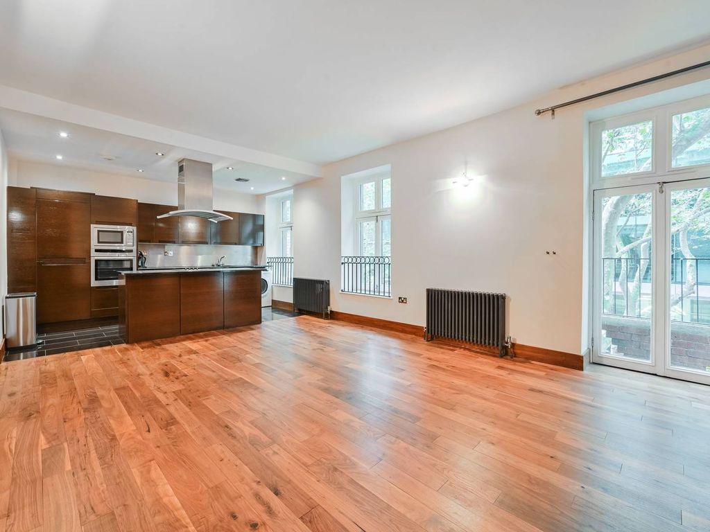 2 bed flat for sale in Shaftesbury Avenue, Covent Garden, London WC2H, £1,000,000 Zoopla