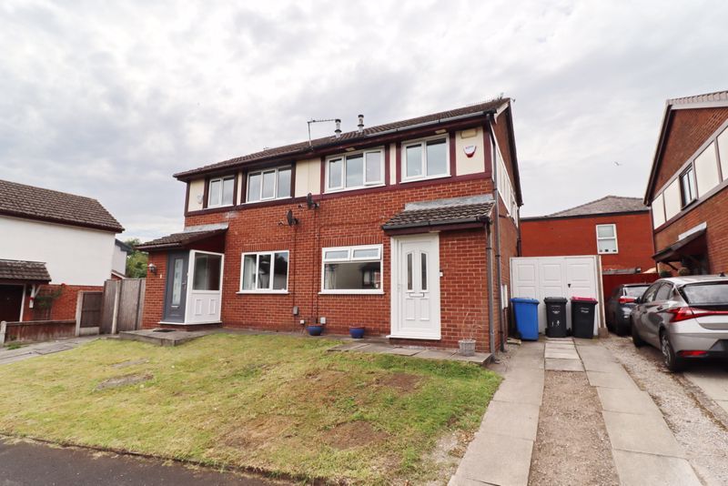 3 bed semidetached house for sale in Hopefold Drive, Worsley