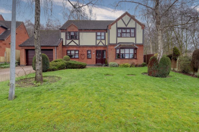 4 bed detached house for sale in Chaffinch Close, Scunthorpe DN15, £