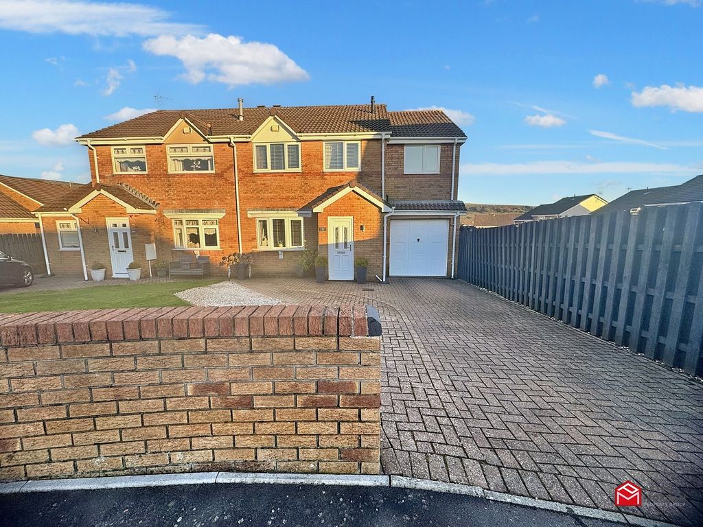 4 bed semidetached house for sale in Cwrt Coed Parc, Maesteg, Bridgend