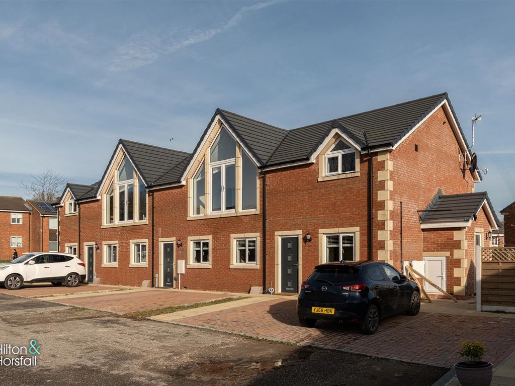 2 bed flat for sale in Alkincoats View, Haverholt Close, Colne BB8 Zoopla