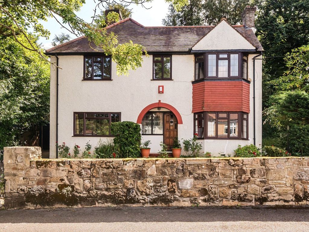 4 bed detached house for sale in Reddown Road, Coulsdon CR5, £825,000