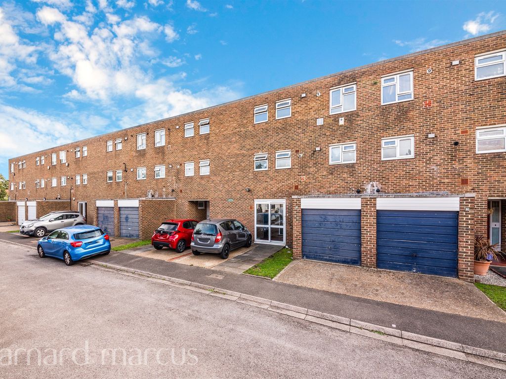 1 bed flat for sale in Spencer Road, Mitcham CR4, £250,000 Zoopla