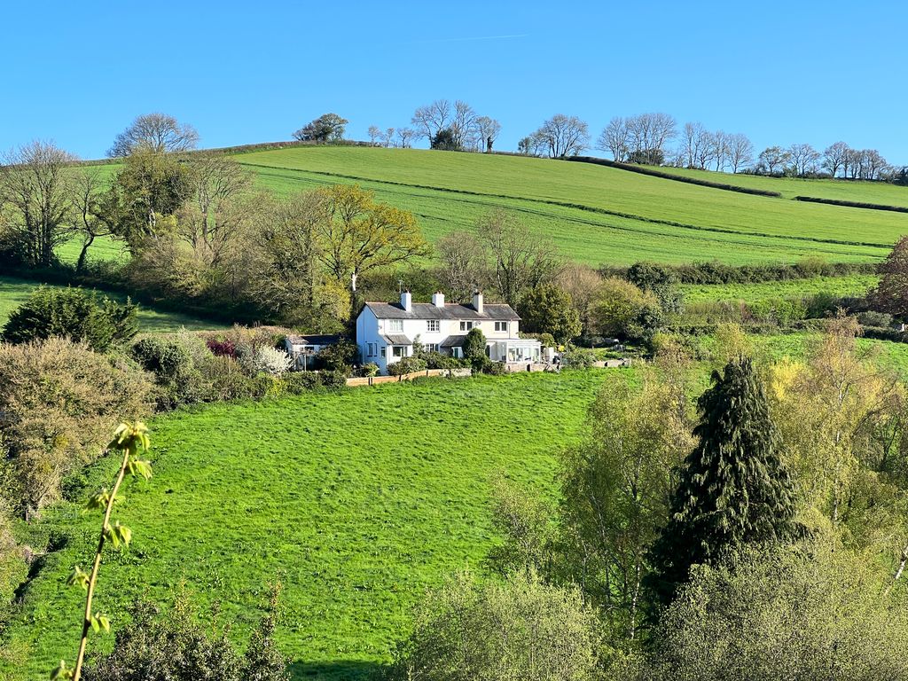 3 bed semidetached house for sale in Chudleigh, Newton Abbot TQ13, £