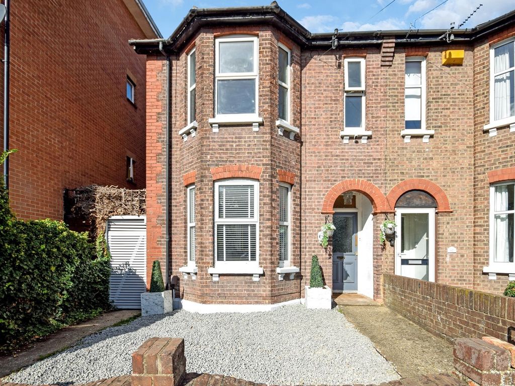 4 bed semidetached house for sale in Bierton Road, Aylesbury HP20 Zoopla