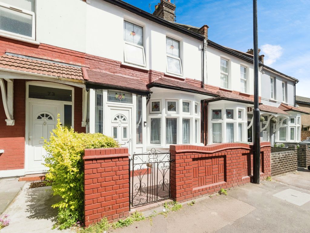 4 bed terraced house for sale in Plaistow, London E13, £500,000 Zoopla
