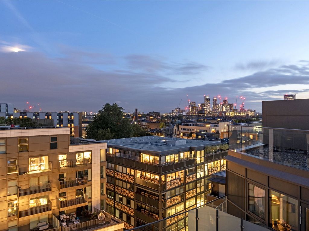 2 bed flat for sale in Tower Bridge Road, London SE1, £1,000,000 Zoopla