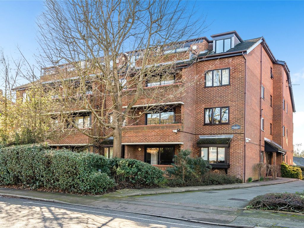 2 bed flat for sale in Oaklands Road, Bromley BR1, £325,000 Zoopla