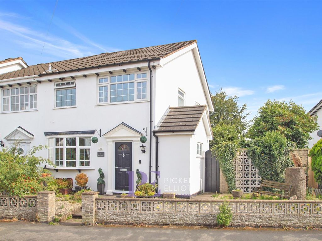 3 bed semidetached house for sale in Grove Road, Burbage, Hinckley