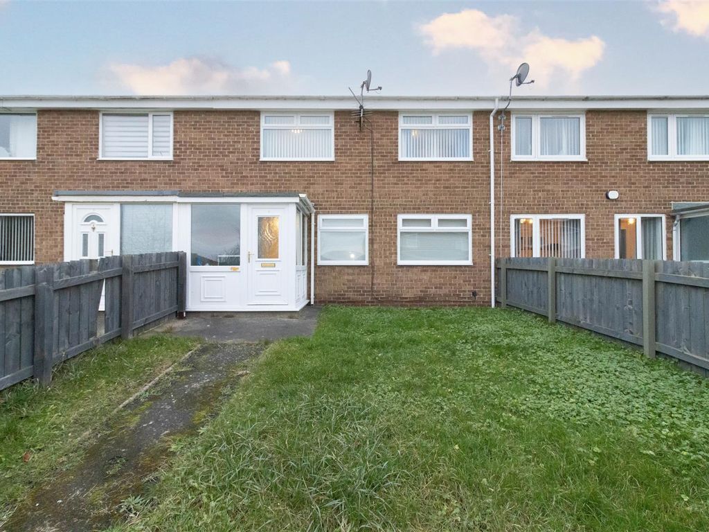 3 bed property for sale in Fellside, Birtley, Chester Le Street DH3, £