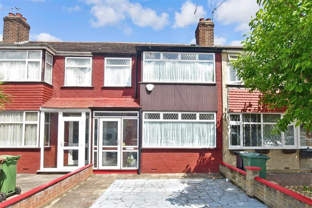 2 bed terraced house for sale in Hampton Road, London E4 Zoopla
