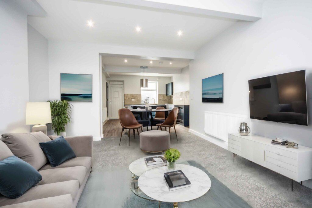 5 bed terraced house for sale in Newchurch Road, Stacksteads