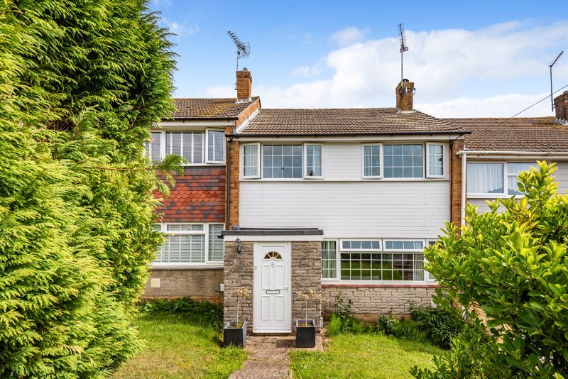 3 bed terraced house for sale in Fir Tree Gardens, Horndean