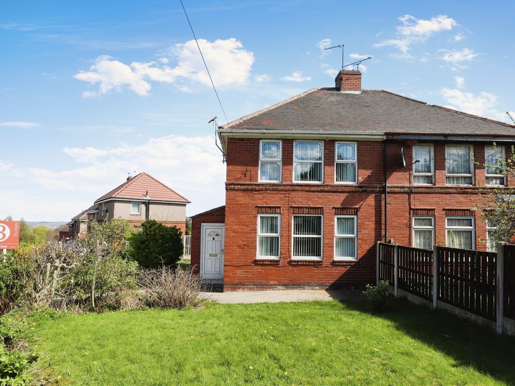 3 bed semidetached house for sale in Woodrove Avenue, Sheffield, South