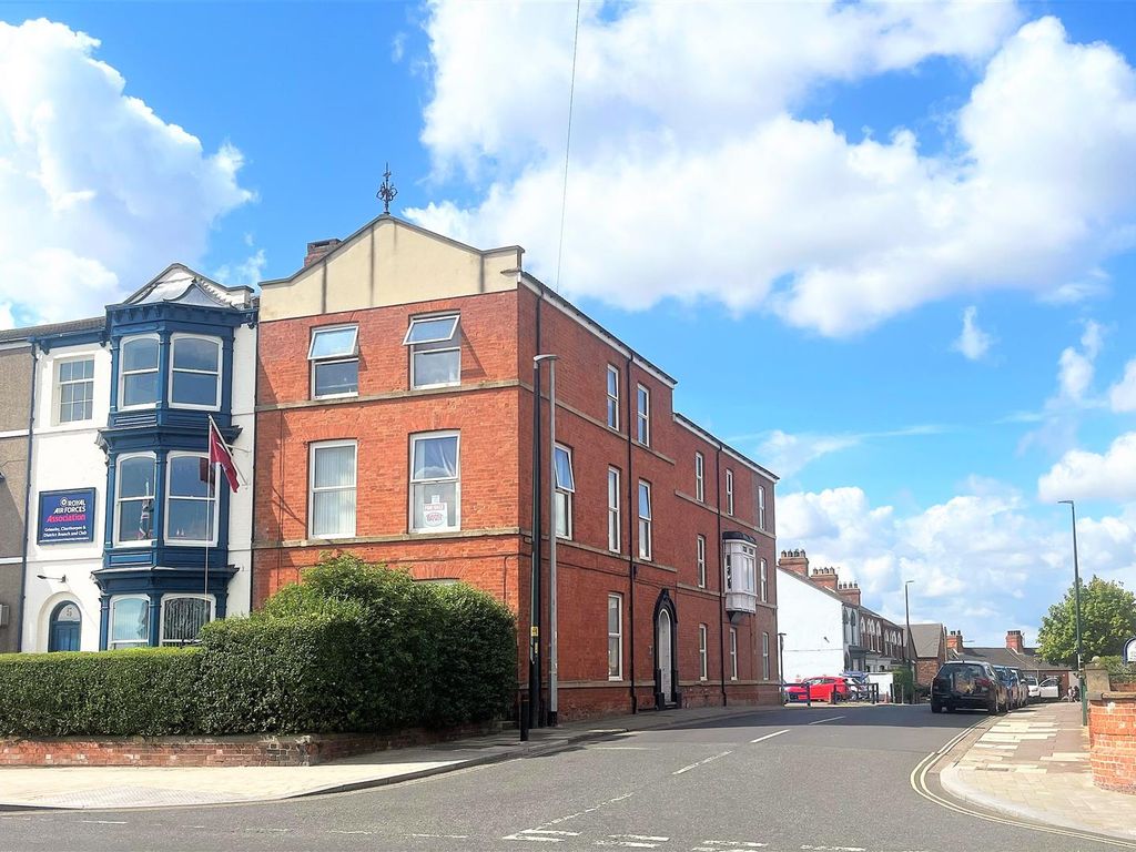 2 bed flat for sale in Knoll Street, Cleethorpes, Ne Lincs DN35 Zoopla