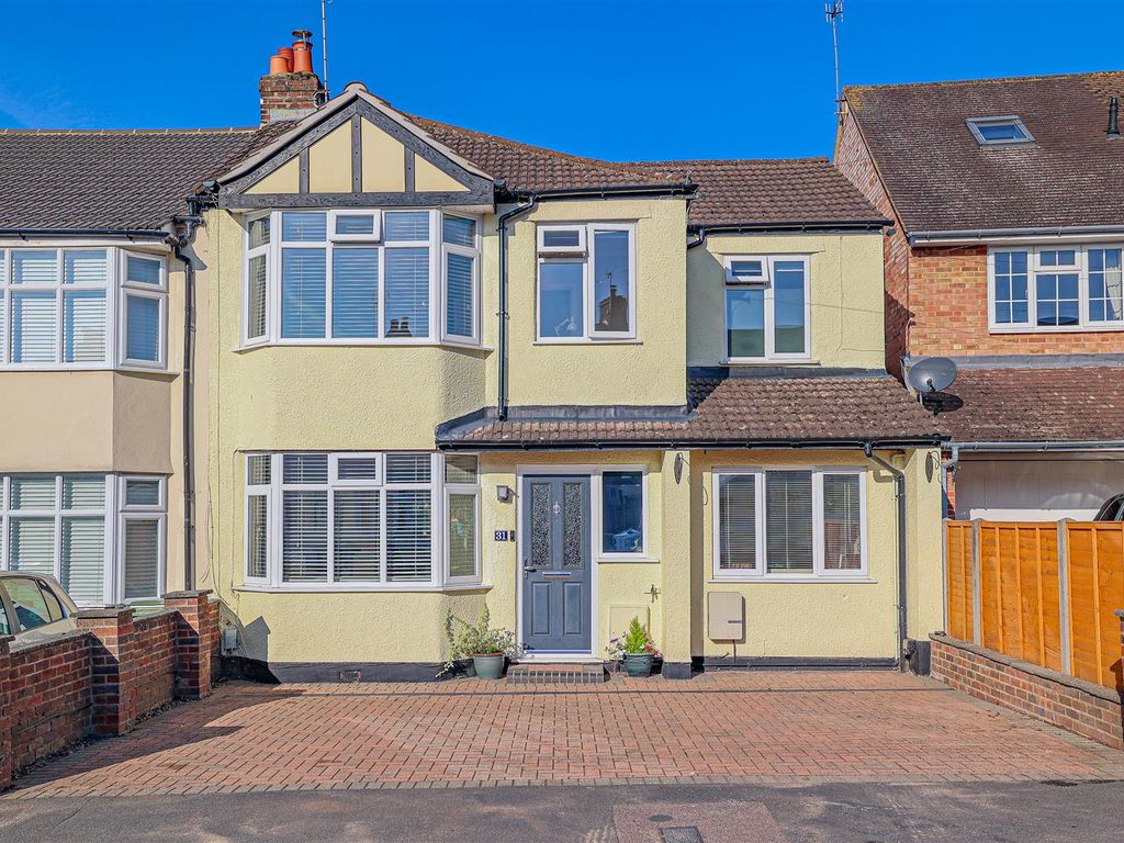 4 bed semidetached house for sale in Hobbs Hill Road, Hemel Hempstead