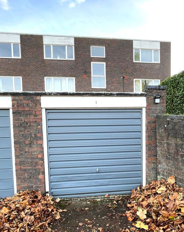 Parking/garage to rent in Ashburnham Road, Richmond TW10 Zoopla