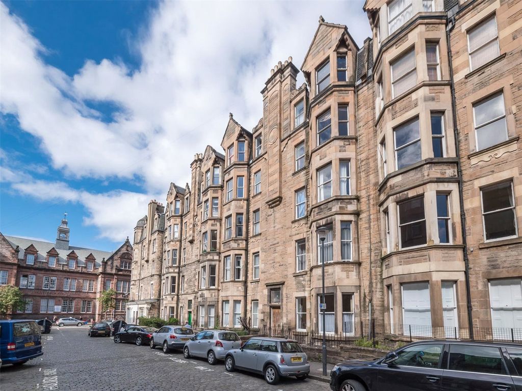 1 bed flat to rent in Bruntsfield Avenue, Edinburgh EH10, £1,400 pcm