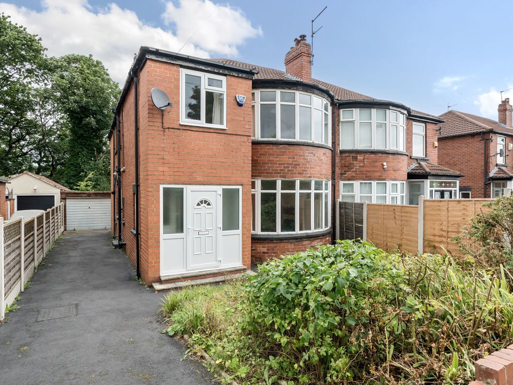 4 bed semidetached house for sale in West Park Drive West, Leeds, West Yorkshire LS8 Zoopla