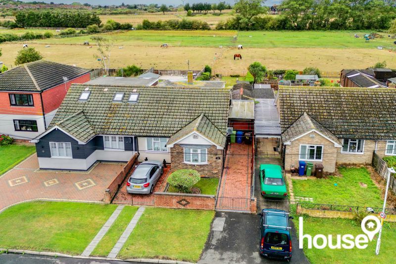 3 bed semidetached bungalow for sale in Scrapsgate Road, Minster On