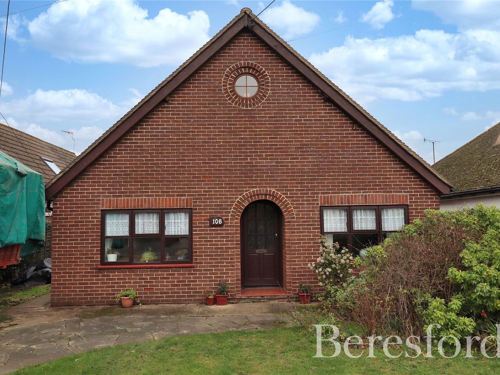 3 bed bungalow for sale in Galleywood Road, Great Baddow CM2 Zoopla