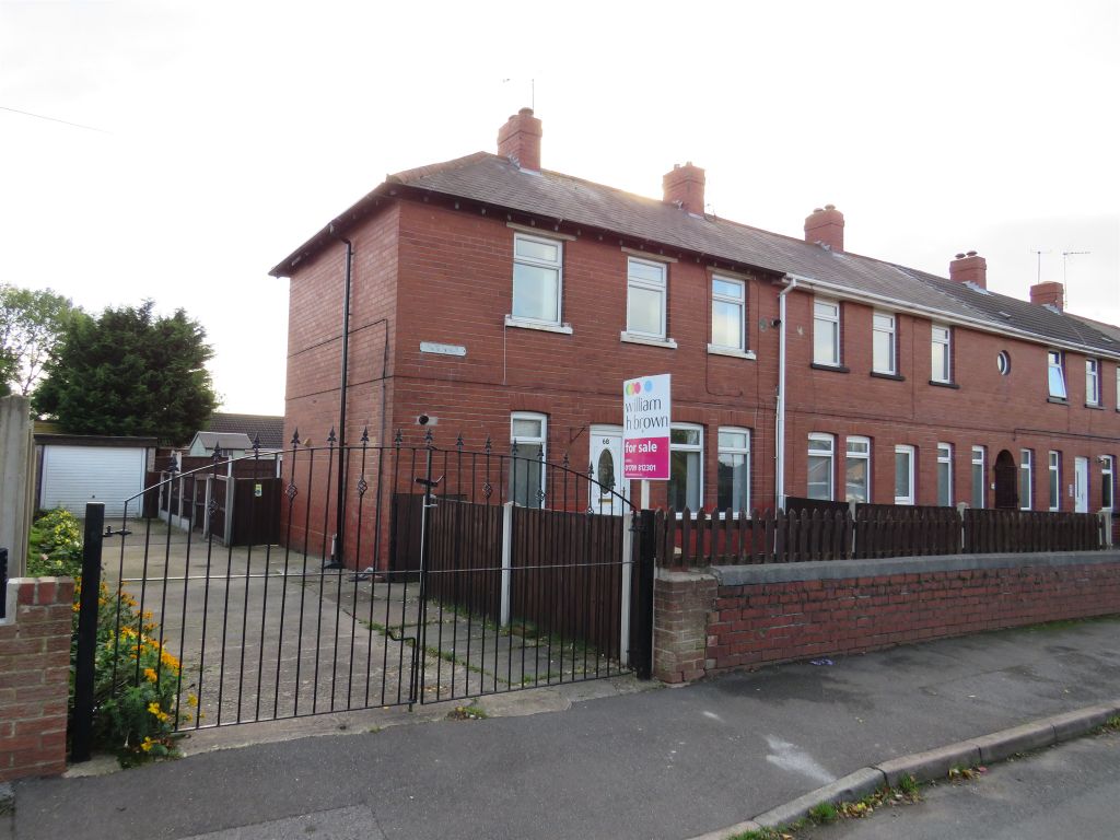 3 bed end terrace house for sale in Dunns Dale, Maltby, Rotherham S66
