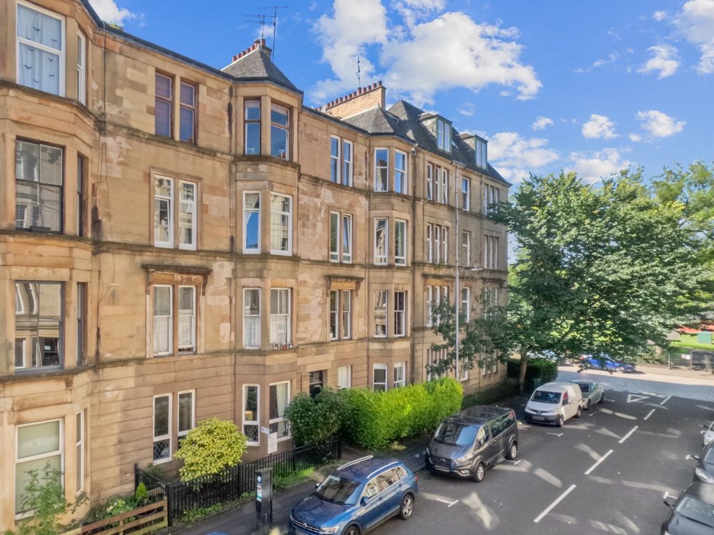 2 bed flat for sale in Bentinck Street, Kelvingrove, Glasgow G3, £