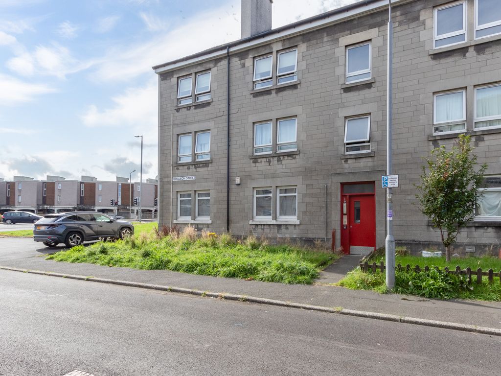 2 bed flat for sale in Ferguson Street, Johnstone, Renfrewshire PA5, £