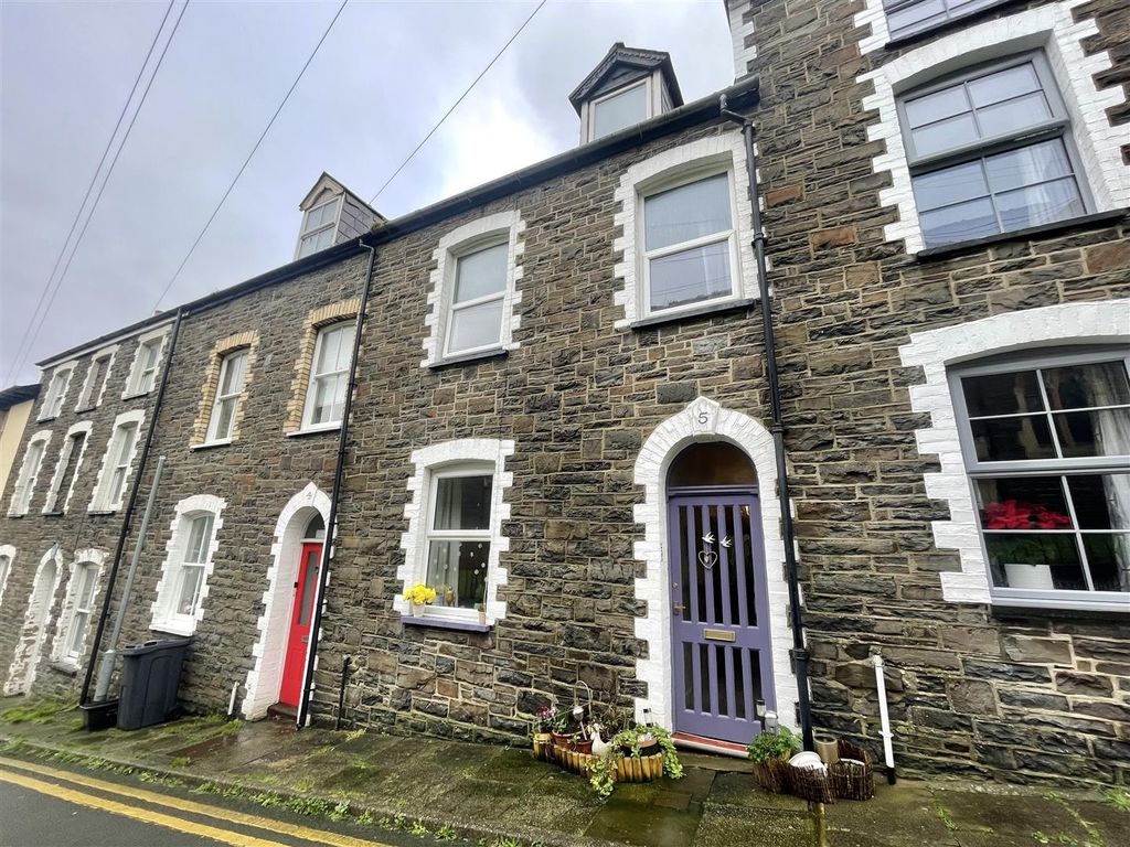 4 bed terraced house for sale in William Street, Aberystwyth SY23, £195,000 Zoopla