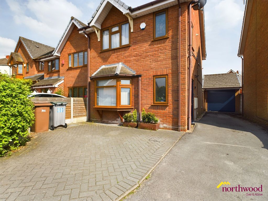 3 bed detached house for sale in Werrington Road, Werrington ST2, £230,000 Zoopla