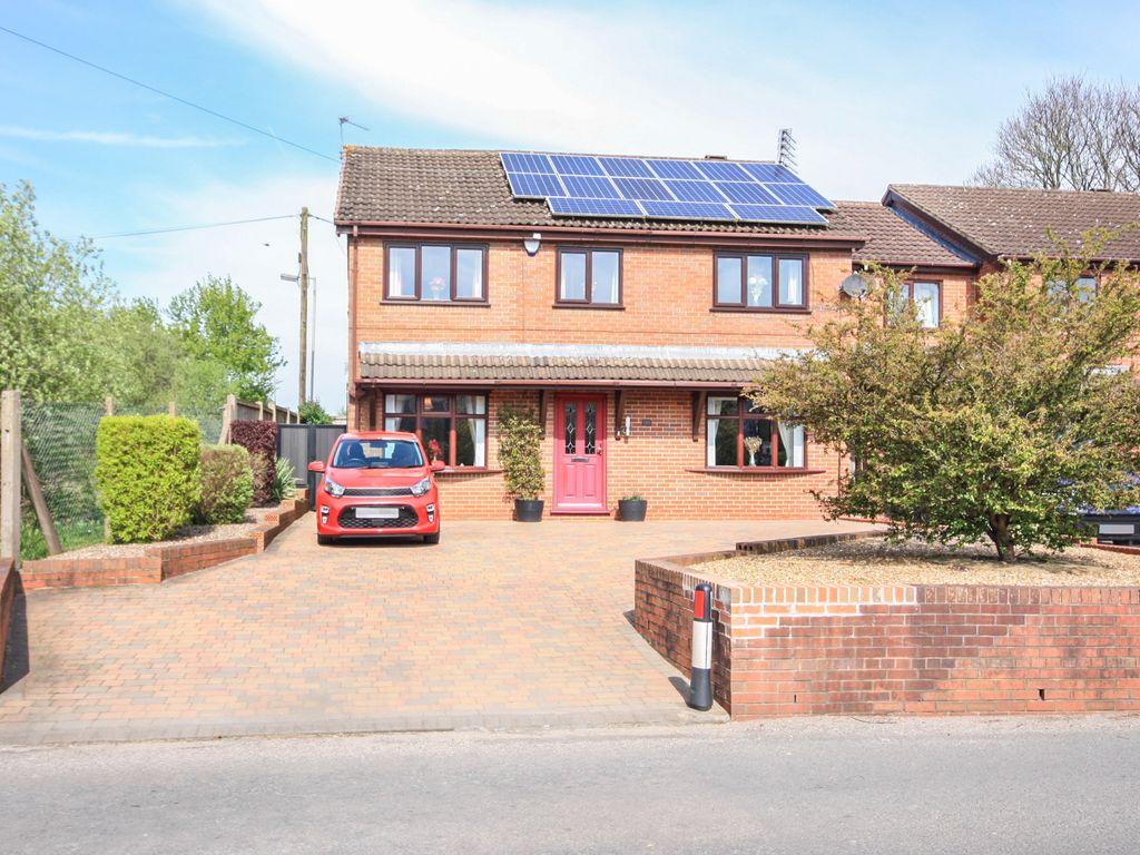 4 bed detached house for sale in Coalpit Hill, Talke, StokeOnTrent