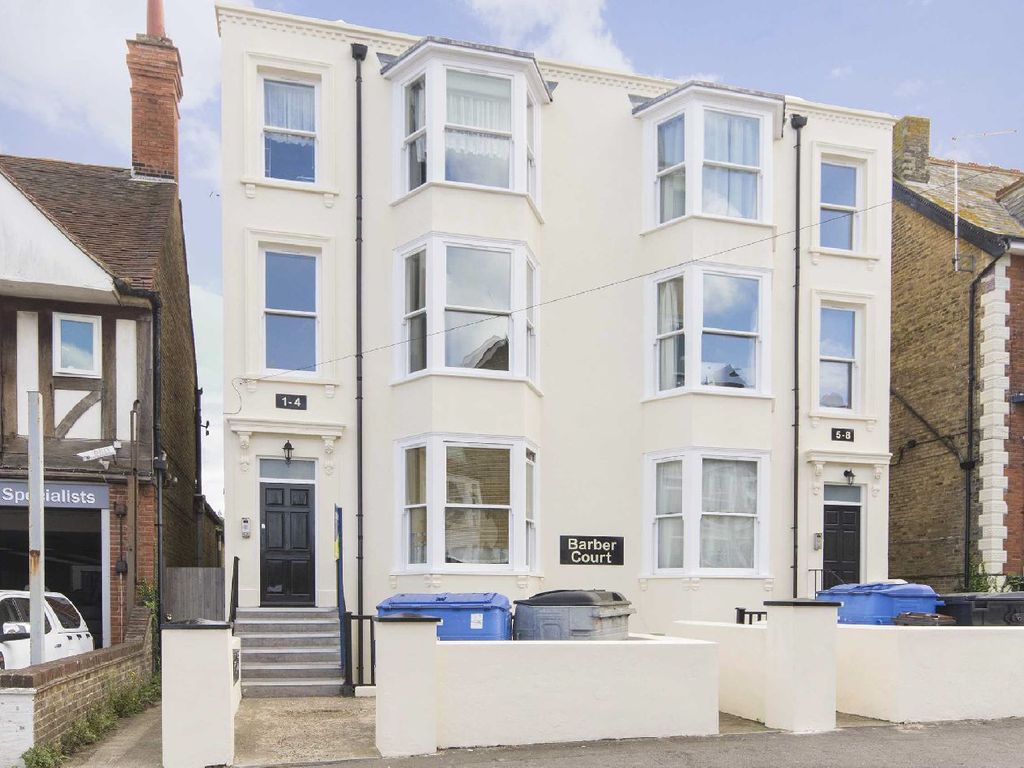 2 bed flat for sale in Harold Road, Margate CT9, £165,000 Zoopla
