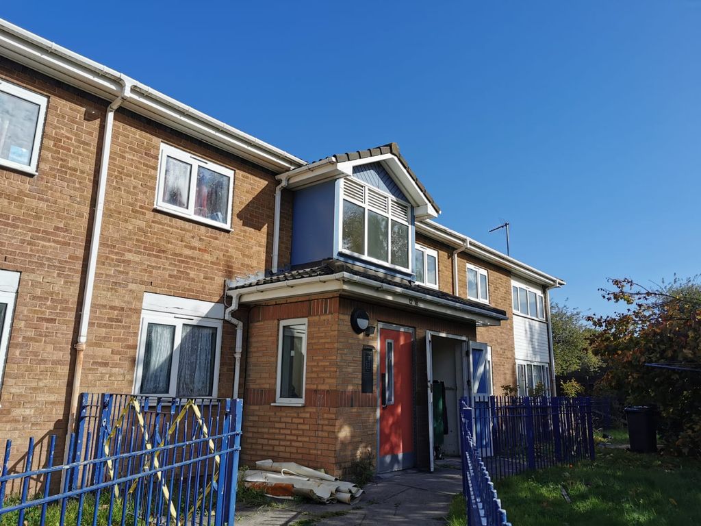 2 bed flat to rent in Villa Walk, Lozells, Birmingham B19, £850 pcm