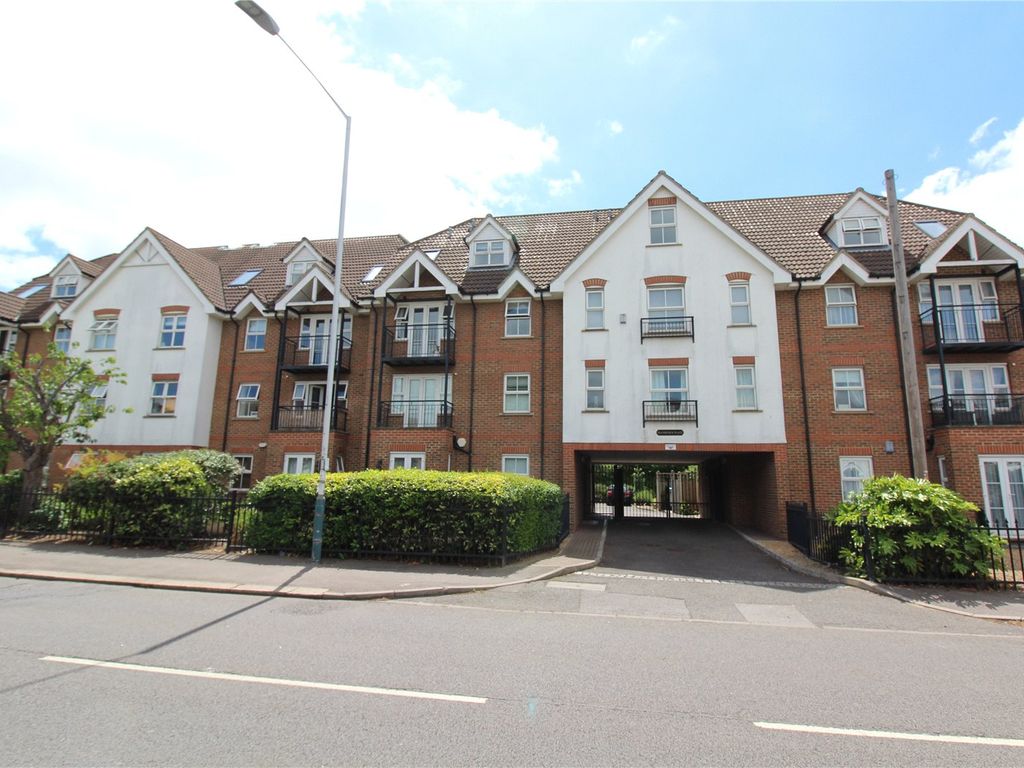 2 bed flat to rent in Haverstock Place, 6670 Heath Park Road RM2 Zoopla