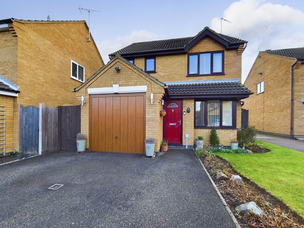 3 bed detached house for sale in Ennerdale Close, Stukeley Meadows