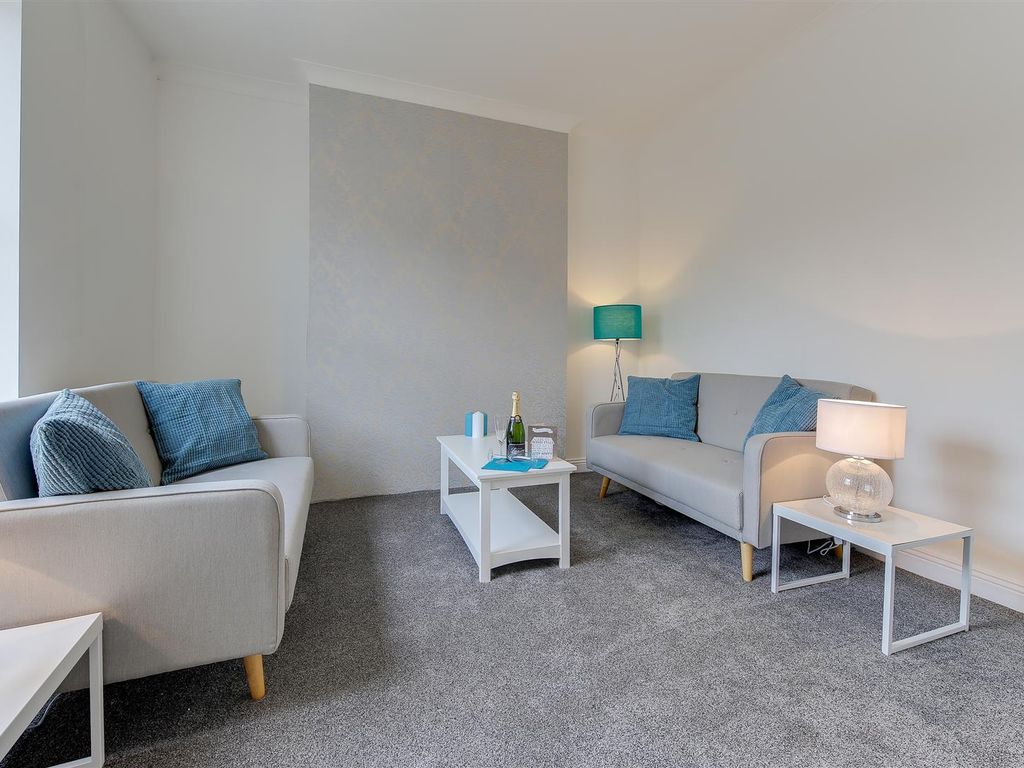 2 bed end terrace house to rent in Newchurch Road, Stacksteads, Bacup