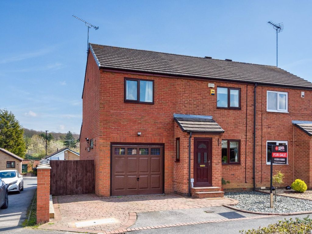 3 bed semidetached house for sale in Berry Holme Court, Chapeltown