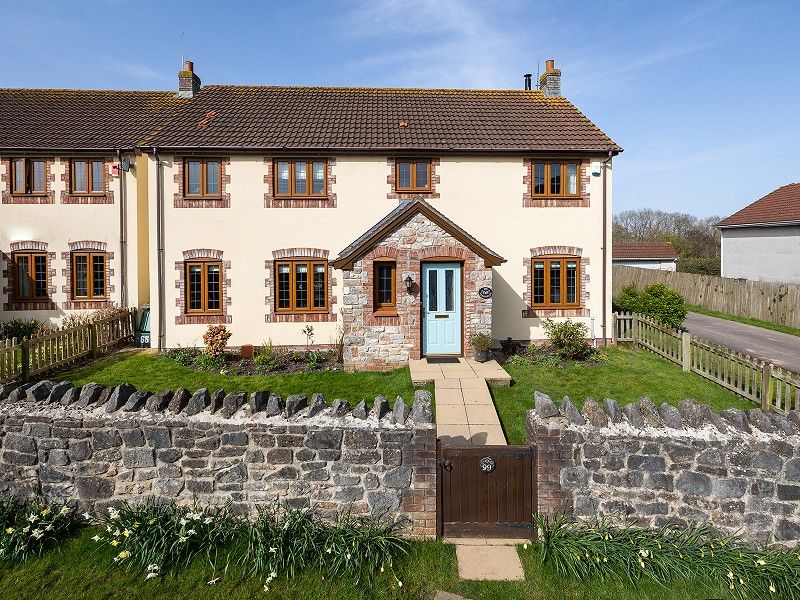 4 bed detached house for sale in Sandford Road, North