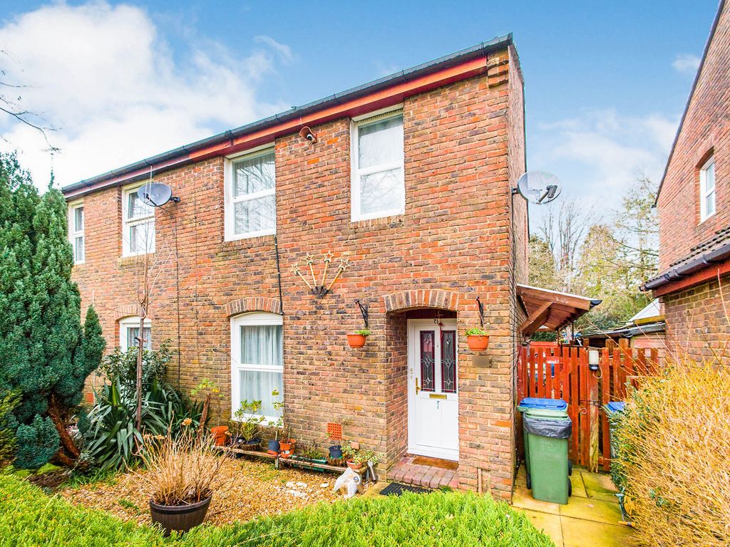 3 bed end terrace house for sale in Roebuck Close, Horsham RH13 Zoopla
