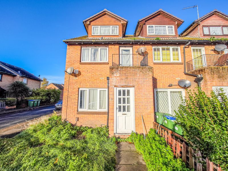 1 bed flat for sale in Wallace Close, North Thamesmead SE28 Zoopla