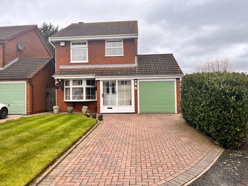 3 bed detached house for sale in Ashtead Close, Sutton Coldfield B76, £