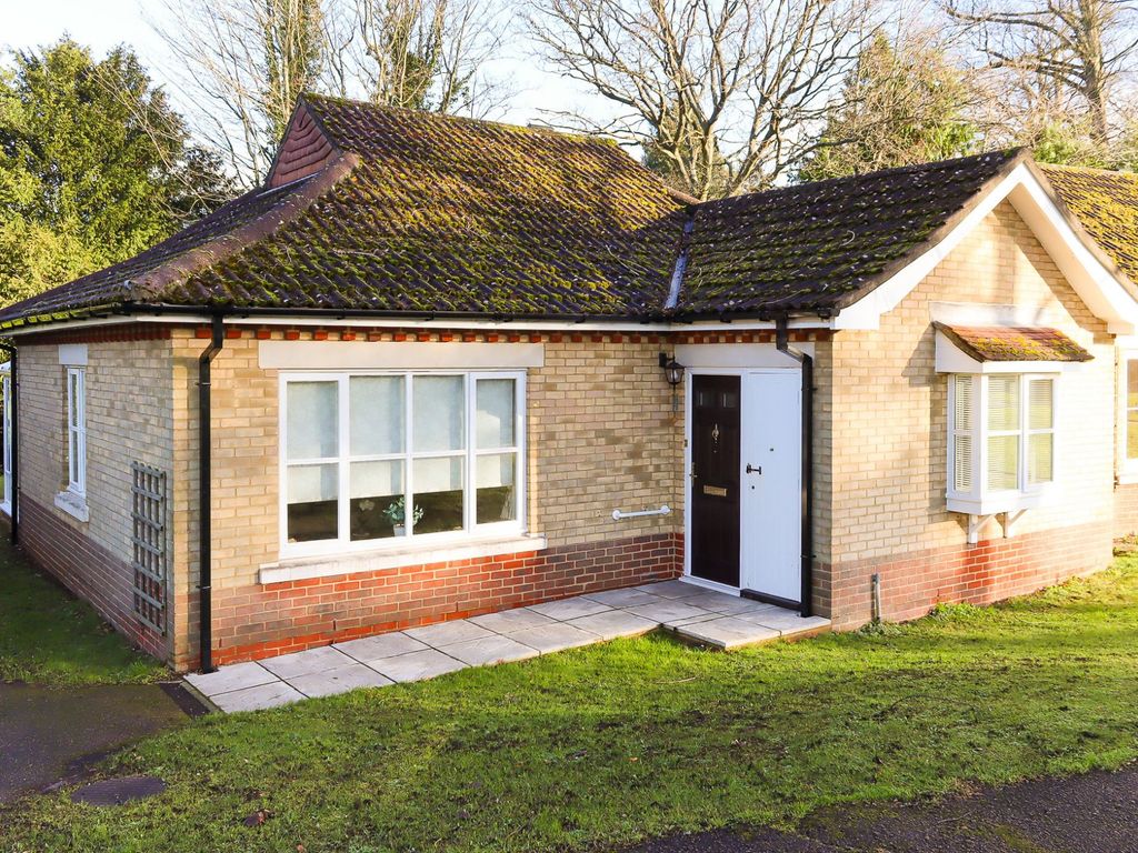 2 bed bungalow for sale in Finch Green, Cedars Village, Chorleywood