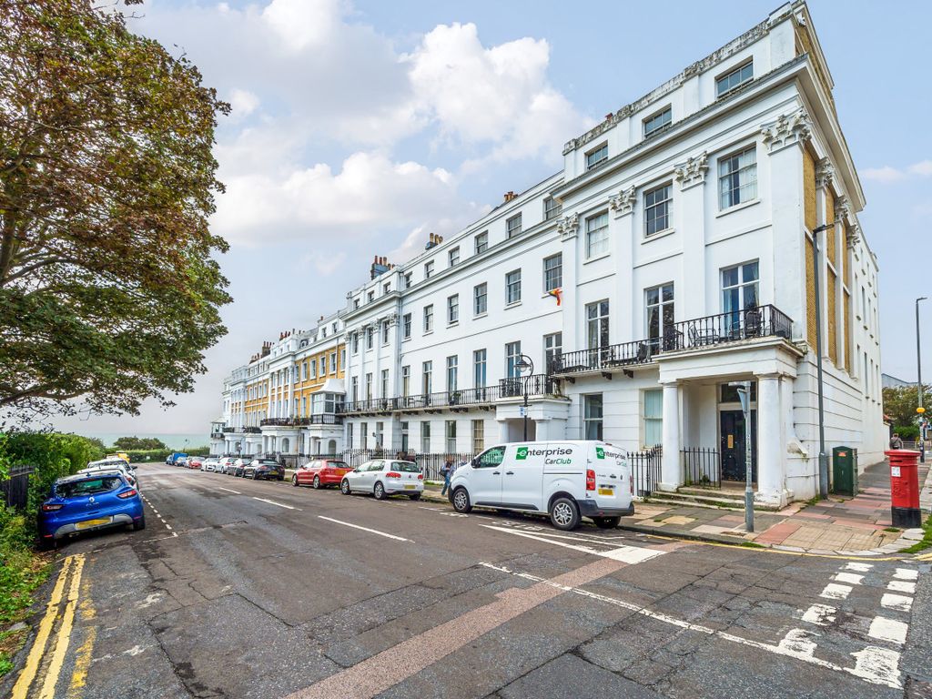 1 bed flat for sale in Sussex Square, Brighton BN2, £250,000 Zoopla
