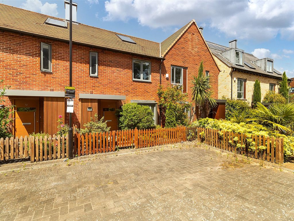 Spring Drive, Trumpington, Cambridge CB2  